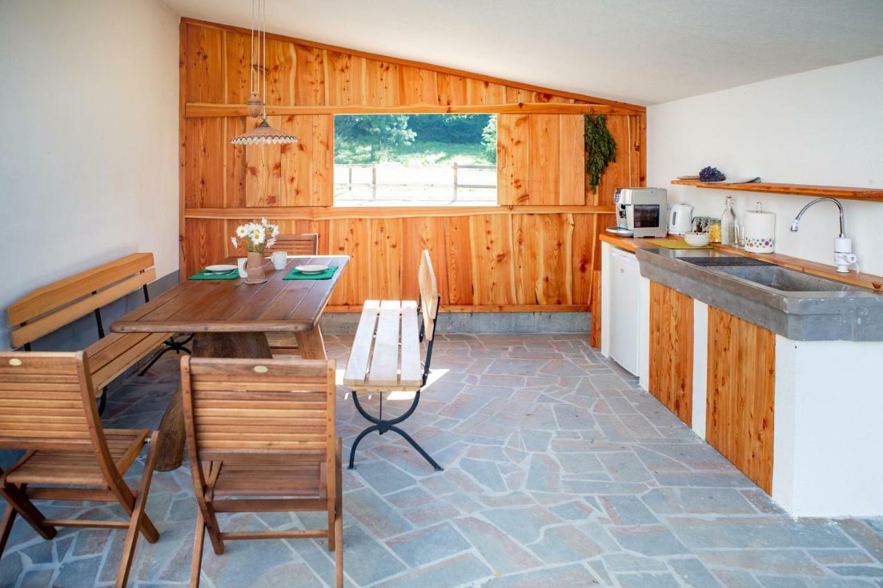 Farm Volk Villa Suhorje Exterior photo